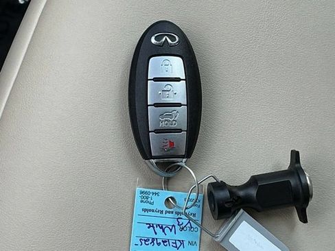 Used 2019 INFINITI QX50 Luxe w/ Navigation Package FWD image 32