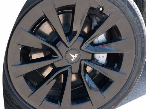 Used 2022 Tesla Model 3 Long Range image 2