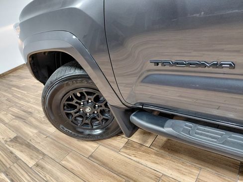 Used 2021 Toyota Tacoma SR5 image 12