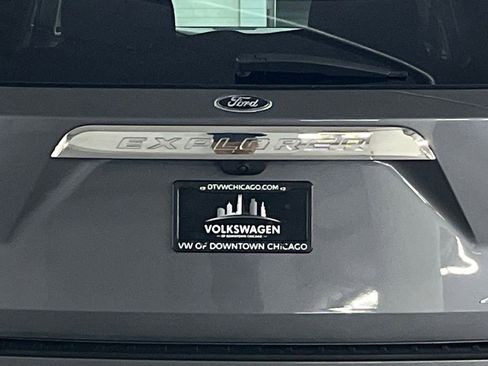 Used 2022 Ford Explorer XLT w/ Class IV Trailer Tow Package image 32