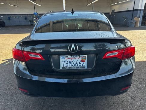 Used 2013 Acura ILX w/ Technology Package FWD image 12