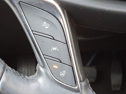 Used 2019 Cadillac XT5 Luxury image 24