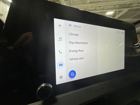 Used 2023 Toyota Prius LE image 37