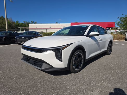 New 2026 Kia K4 EX FWD image 4