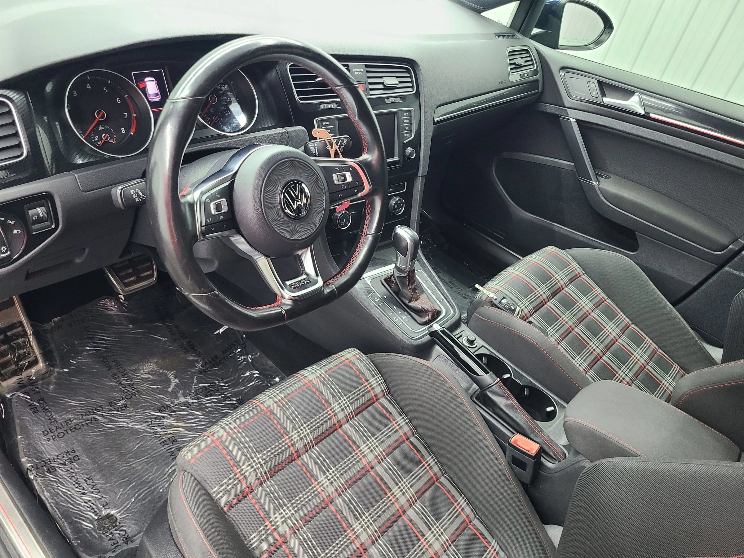 Used 2017 Volkswagen GTI S FWD image 23