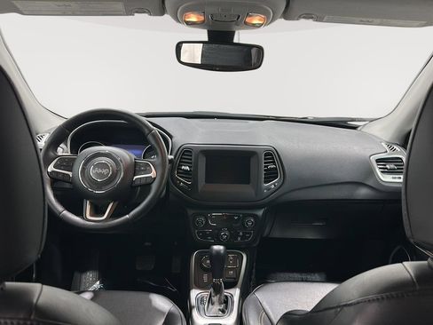 Used 2019 Jeep Compass Latitude w/ Popular Equipment Group image 18