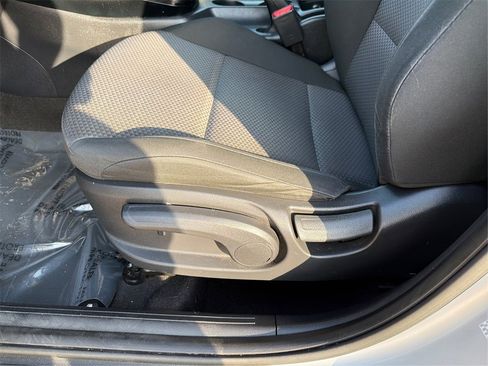 Used 2020 Kia Soul LX image 19