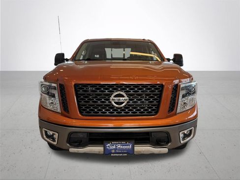 Used 2019 Nissan Titan PRO-4X w/ Pro-4x Convenience Package AWD/4WD image 3