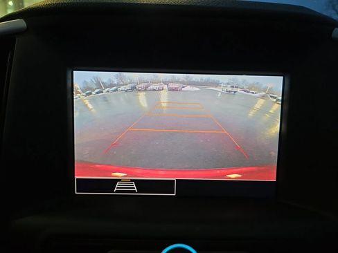 Used 2023 GMC Terrain SLE w/ Driver Convenience Package image 27