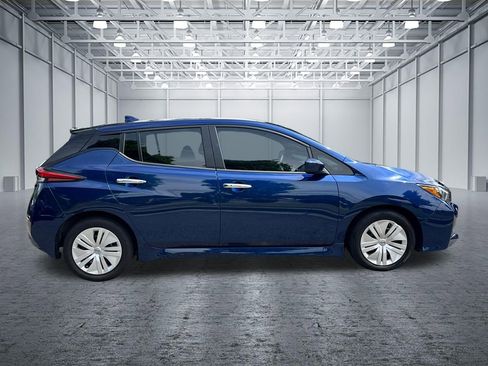 Used 2023 Nissan Leaf S FWD image 8