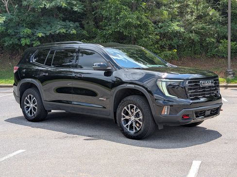 Used 2024 GMC Acadia AT4 w/ Luxury Package AWD/4WD image 11
