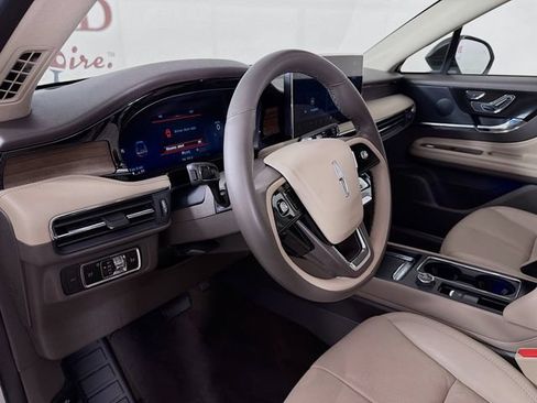 Certified 2023 Lincoln Corsair Reserve FWD image 11