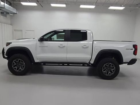 New 2025 Chevrolet Colorado ZR2 w/ Off-Road Front Bumper Package AWD/4WD image 67