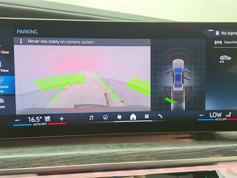 Used 2024 BMW 740i image 22