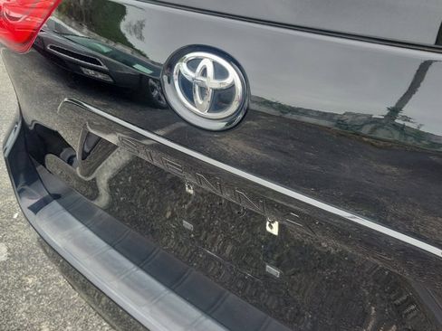 Used 2016 Toyota Sienna XLE image 6