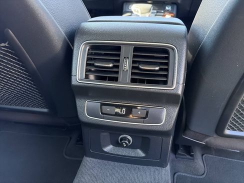 Used 2018 Audi Q5 2.0T Premium AWD/4WD image 29