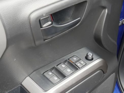 Used 2023 Toyota Tacoma SR5 w/ Technology Package image 13