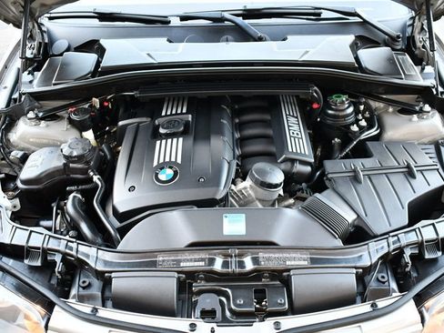 Used 2011 BMW 128i Convertible image 70