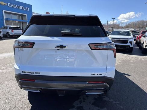 New 2026 Chevrolet Equinox ACTIV w/ LPO, Floor Liner Package AWD/4WD image 7