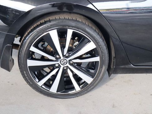 Used 2022 Nissan Altima 2.5 SR FWD image 5