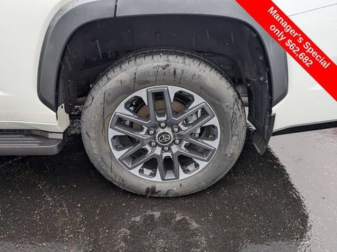 Used 2024 Toyota Sequoia Limited AWD/4WD image 23