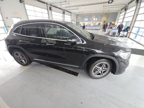 Used 2023 Mercedes-Benz GLA 250 4MATIC image 16