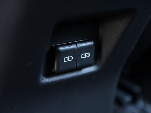 Certified 2025 Toyota RAV4 XLE image 19