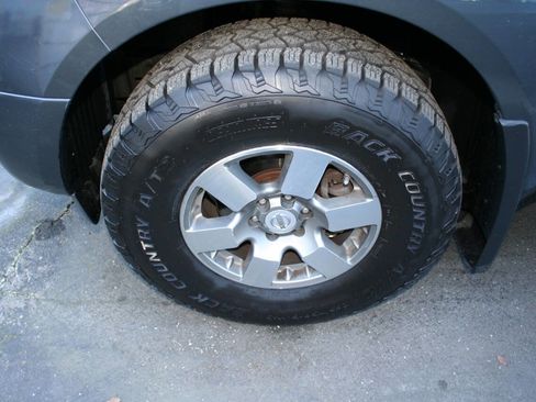 Used 2013 Nissan Frontier PRO-4X image 27