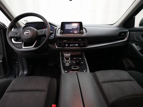 Certified 2024 Nissan Rogue SV image 5