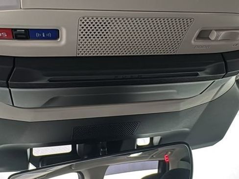 Certified 2023 Subaru Ascent Limited image 35