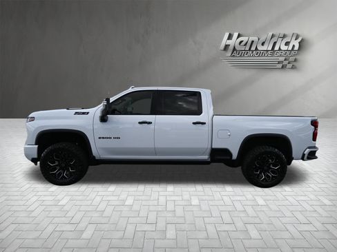 Used 2024 Chevrolet Silverado 2500 LTZ w/ LTZ Plus Package image 8