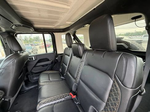 Used 2021 Jeep Wrangler Unlimited Sahara AWD/4WD image 25