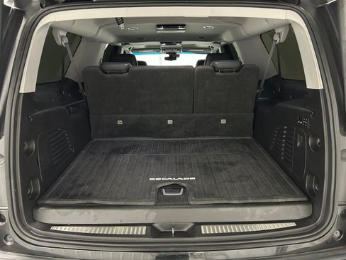Used 2019 Cadillac Escalade ESV Premium Luxury AWD/4WD image 37