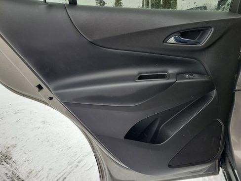 Used 2018 Chevrolet Equinox LT image 10
