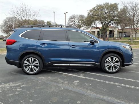 Used 2022 Subaru Ascent Limited w/ Technology Package image 6