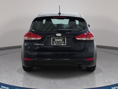 Used 2017 Kia Forte LX FWD image 7
