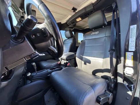 Used 2011 Jeep Wrangler Unlimited Sahara w/ Connectivity Group AWD/4WD image 24