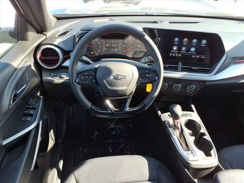 New 2026 Chevrolet Trax RS w/ Driver Confidence Package image 6