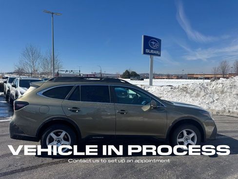 Used 2020 Subaru Outback Premium image 2