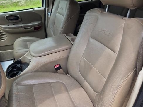 Used 2003 Ford F150 Lariat RWD image 10