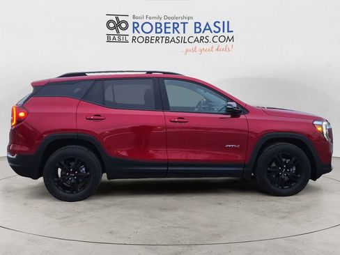 Used 2023 GMC Terrain AT4 image 6