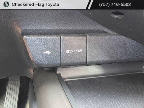 Used 2024 Toyota Camry SE FWD image 18