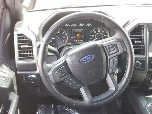 Used 2019 Ford F150 XLT w/ Equipment Group 302A Luxury AWD/4WD image 10