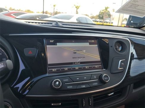 Used 2017 Buick Envision Essence image 19