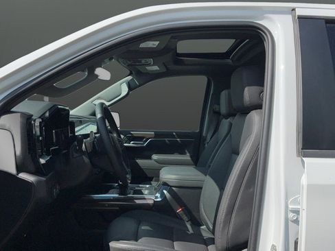 New 2026 Chevrolet Silverado 1500 RST w/ Convenience Package II AWD/4WD image 17
