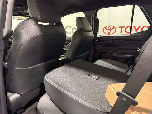 Used 2026 Toyota 4Runner TRD Off-Road Premium AWD/4WD image 19