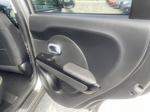 Used 2016 Kia Soul + w/ Audio Package FWD image 24
