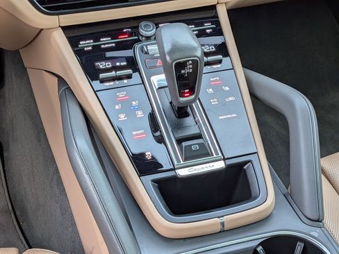 Used 2021 Porsche Cayenne image 24