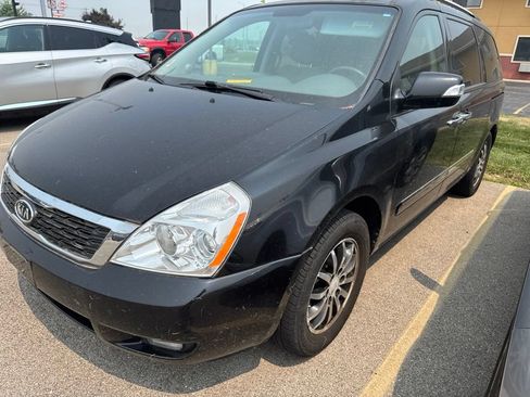Used 2012 Kia Sedona EX FWD image 7
