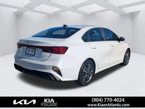 Used 2024 Kia Forte LXS image 3